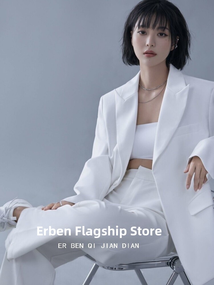 Beyaz Takım Elbise Teması Moda - Ethnic Fashion Magazine incelemesi ve fiyatı